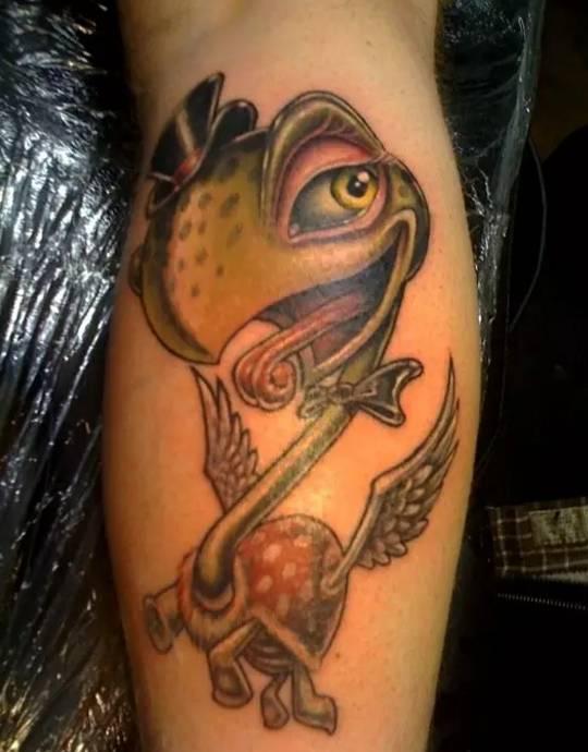 欧美私处彩纹身图片,私密之美，个性张扬的艺术展现