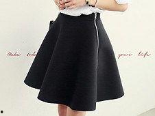 欧美纯色冬裙图片,简约优雅，温暖一冬的时尚之选